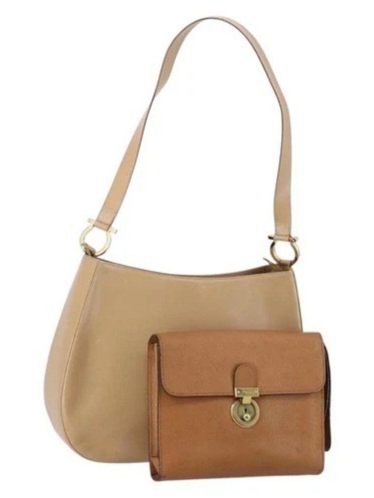 Salvatore Ferragamo Shoulder Bag Leather 2 Set Beige Auth 151962